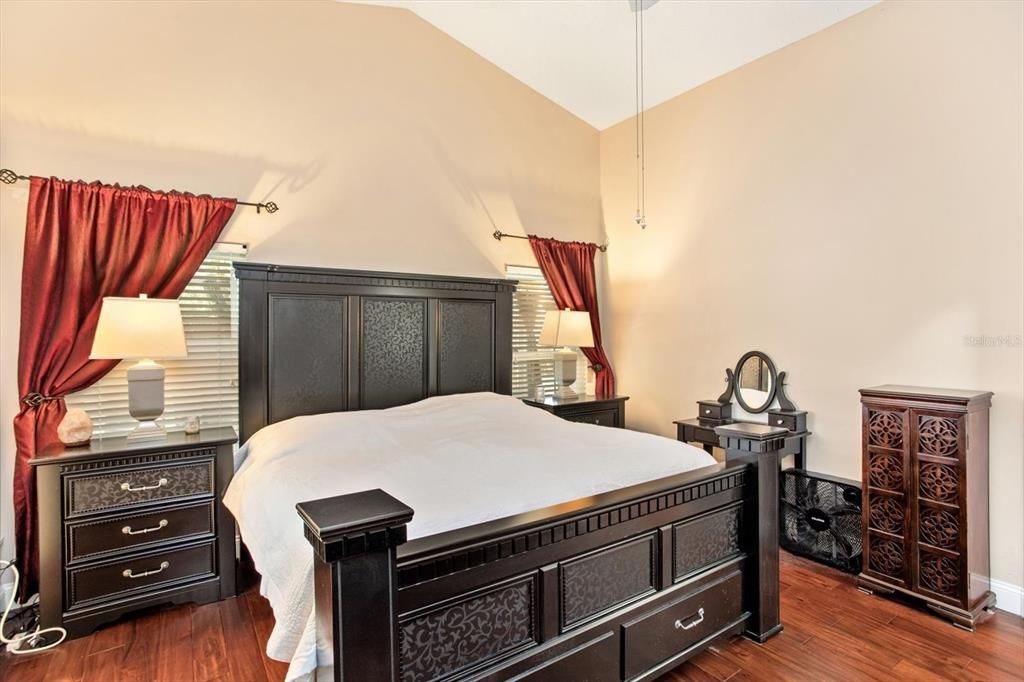 Image 21 of property listing at 5167 HOOK HOLLOW CIRCLE, Orlando, FL 32837