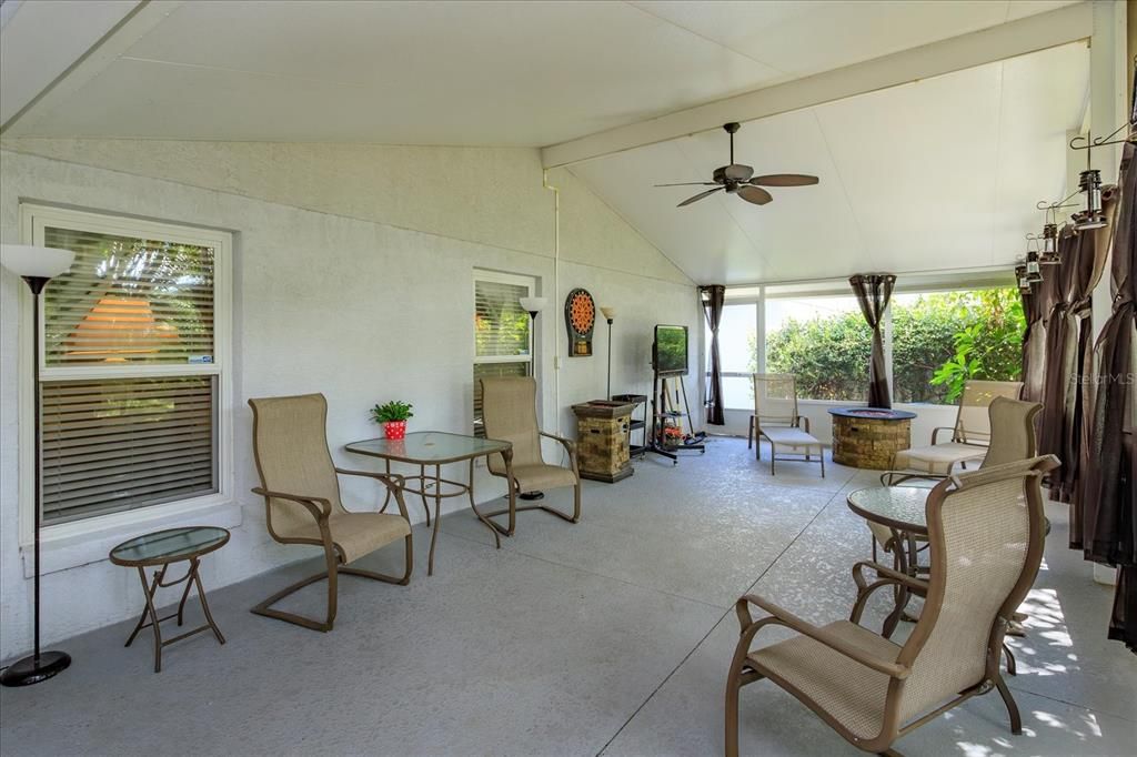 Image 6 of property listing at 5167 HOOK HOLLOW CIRCLE, Orlando, FL 32837