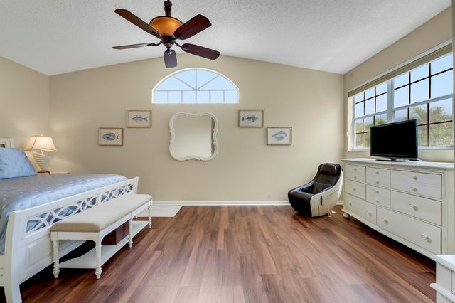 27 Via Del Corso, Palm Beach Gardens, FL 33418