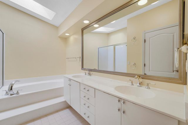 27 Via Del Corso, Palm Beach Gardens, FL 33418