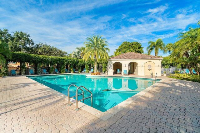 27 Via Del Corso, Palm Beach Gardens, FL 33418