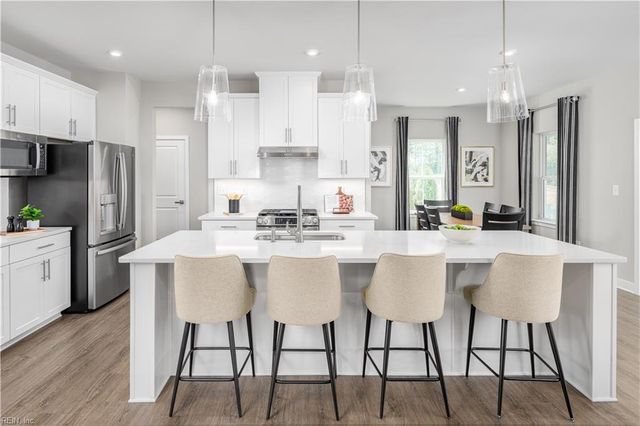 106 Roberta LOOP, Moyock, NC 27958