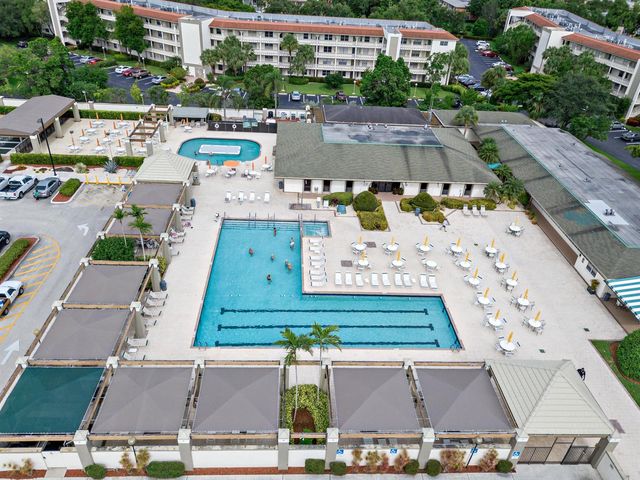 2505 Antigua Terrace E3, Coconut Creek, FL 33066
