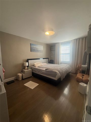 135-02 Jewel Avenue A, Flushing, NY 11367