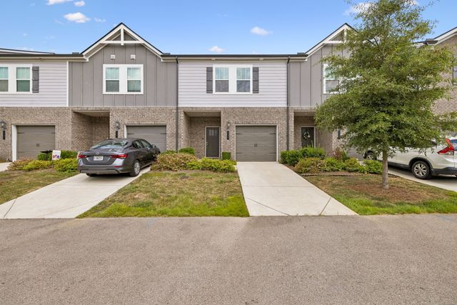 738 Prairie View Dr, Columbia, TN 38401