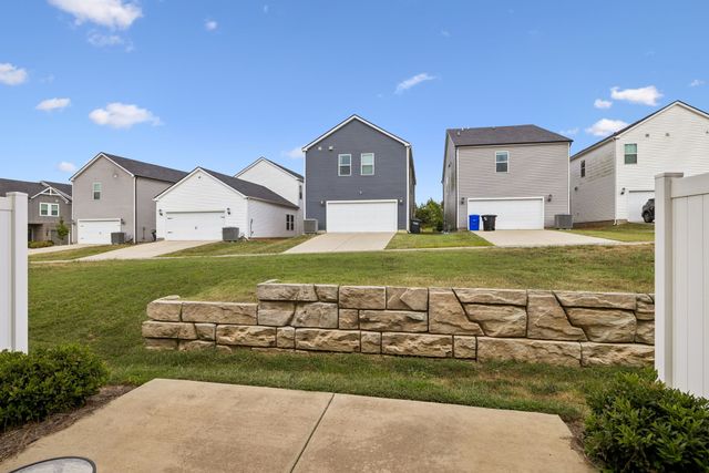 738 Prairie View Dr, Columbia, TN 38401