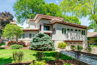 423 Ames Street, Libertyville, IL 60048