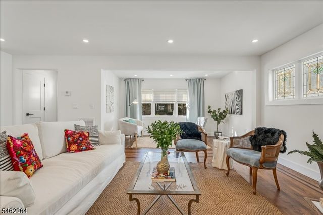 657 Martense Ave, Teaneck Twp., NJ 07666