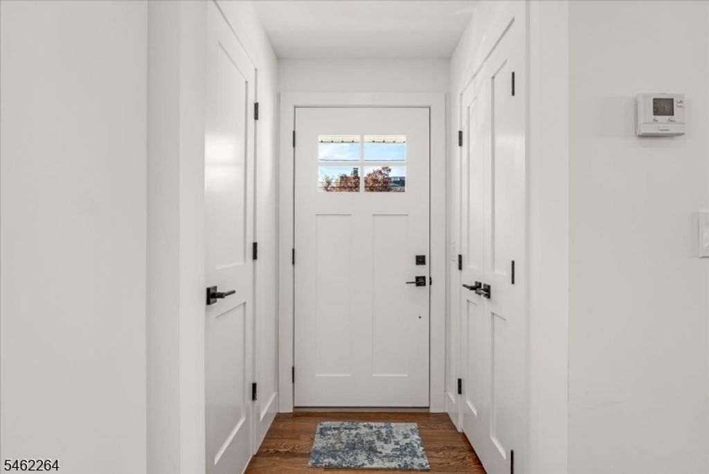 657 Martense Ave, Teaneck Twp., NJ 07666 — photo 4