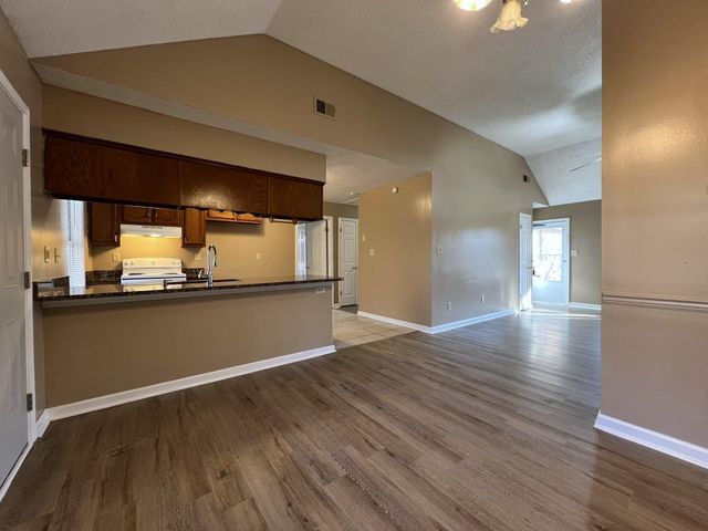 7932 ANNES CIR, Cordova, TN 38018