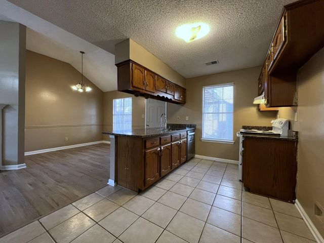 7932 ANNES CIR, Cordova, TN 38018