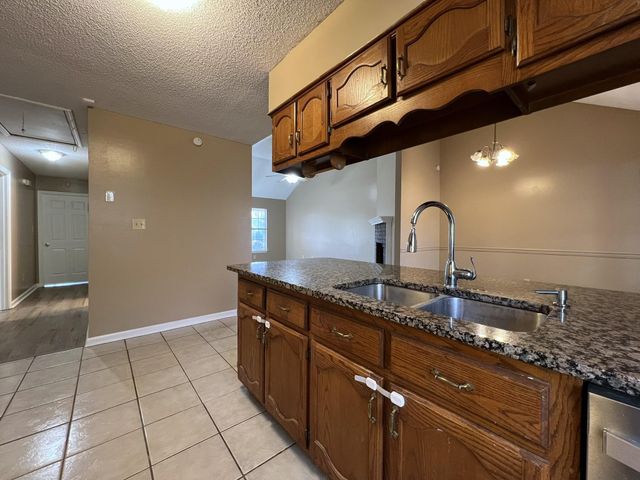 7932 ANNES CIR, Cordova, TN 38018