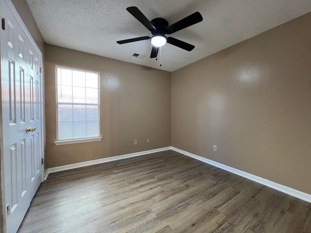 7932 ANNES CIR, Cordova, TN 38018