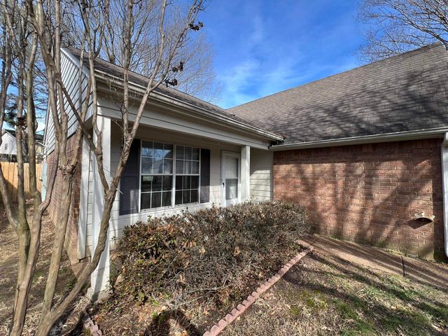 7932 ANNES CIR, Cordova, TN 38018