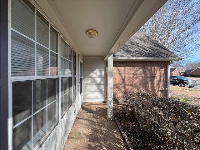 7932 ANNES CIR, Cordova, TN 38018