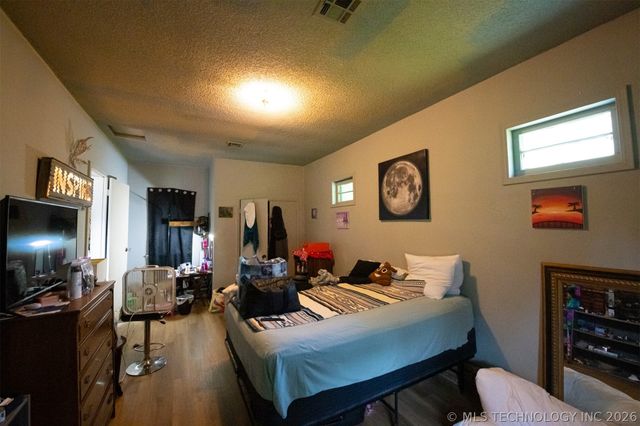 426 S Fairland Avenue, Coweta, OK 74429