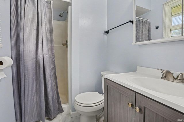 441 N Oakland Avenue, Mishawaka, IN 46544