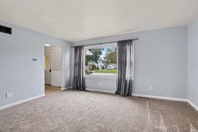441 N Oakland Avenue, Mishawaka, IN 46544