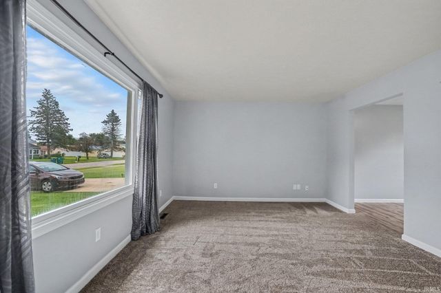 441 N Oakland Avenue, Mishawaka, IN 46544