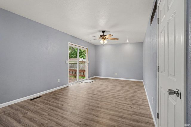 441 N Oakland Avenue, Mishawaka, IN 46544