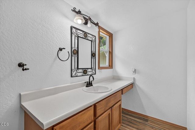 7065 Monte Vista Court, Eagle Point, OR 97524