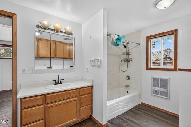 7065 Monte Vista Court, Eagle Point, OR 97524