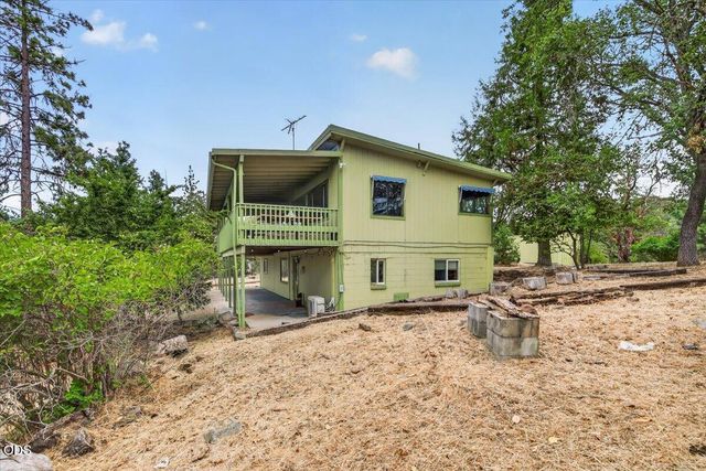 7065 Monte Vista Court, Eagle Point, OR 97524