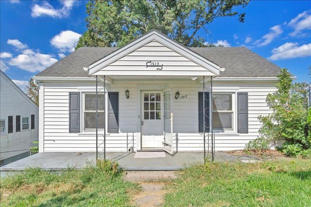 1517 5th ST, Radford, VA 24141