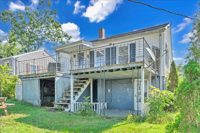 1517 5th ST, Radford, VA 24141