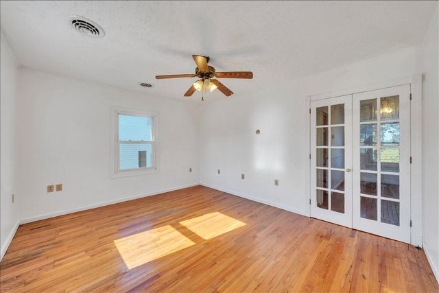 1517 5th ST, Radford, VA 24141