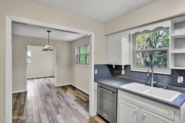 4054 SABEL Drive, Jacksonville, FL 32277