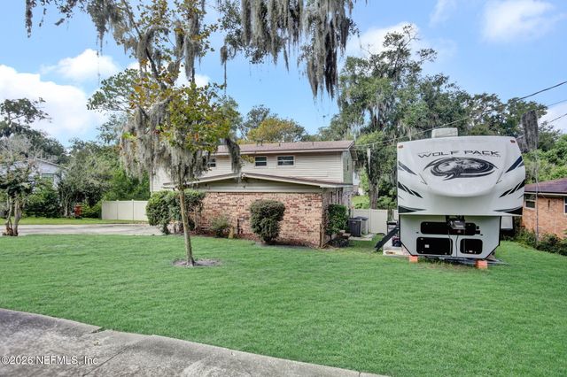 4054 SABEL Drive, Jacksonville, FL 32277