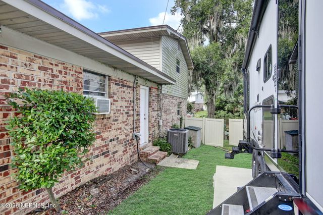 4054 SABEL Drive, Jacksonville, FL 32277