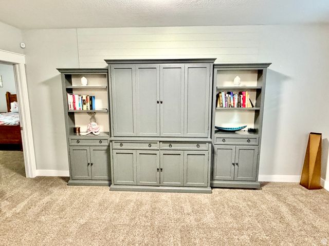 10227 S OTTER TRAIL DR, South Jordan, UT 84009