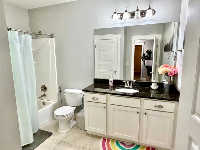 10227 S OTTER TRAIL DR, South Jordan, UT 84009