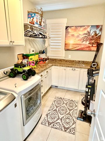 10227 S OTTER TRAIL DR, South Jordan, UT 84009