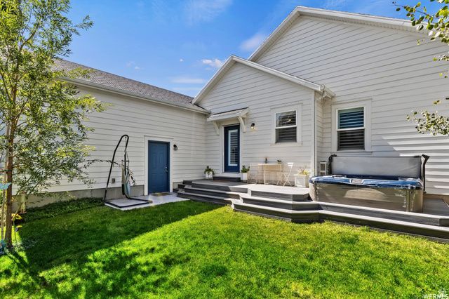10227 S OTTER TRAIL DR, South Jordan, UT 84009