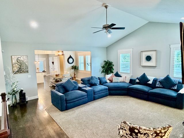 10227 S OTTER TRAIL DR, South Jordan, UT 84009