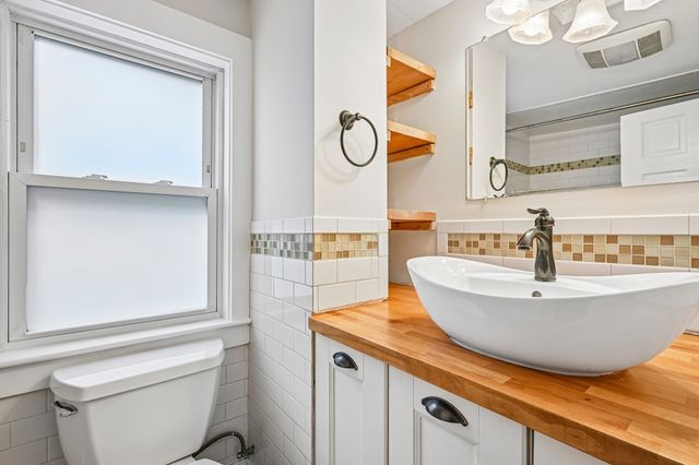 22 Claremont Ter, Swampscott, MA 01907