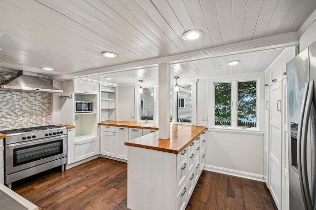 22 Claremont Ter, Swampscott, MA 01907