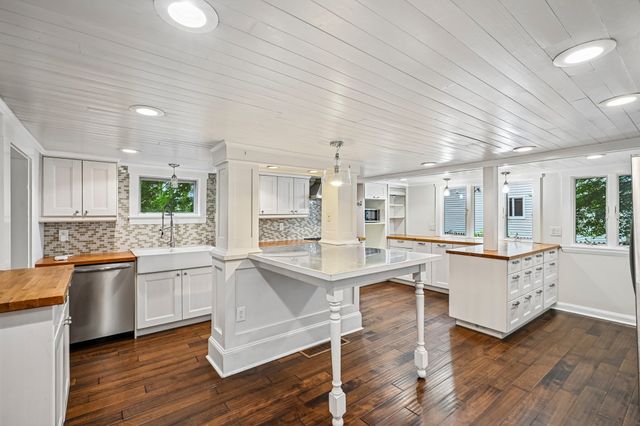 22 Claremont Ter, Swampscott, MA 01907