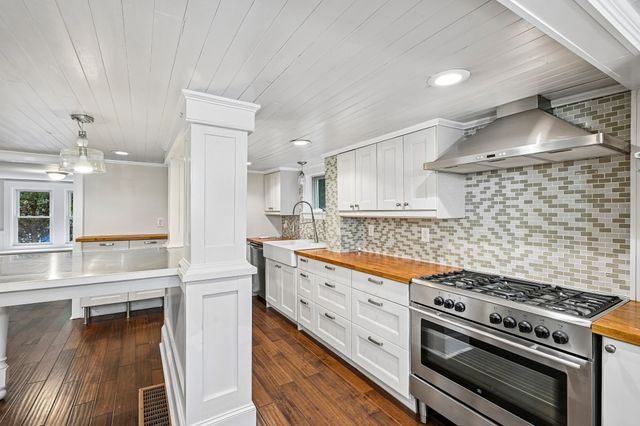 22 Claremont Ter, Swampscott, MA 01907