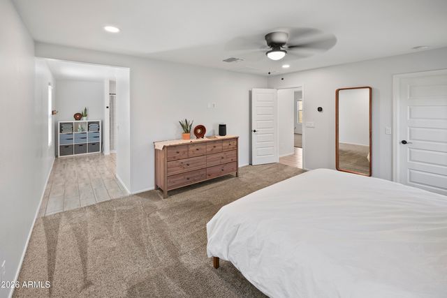654 E BUCKINGHAM Avenue, Gilbert, AZ 85297
