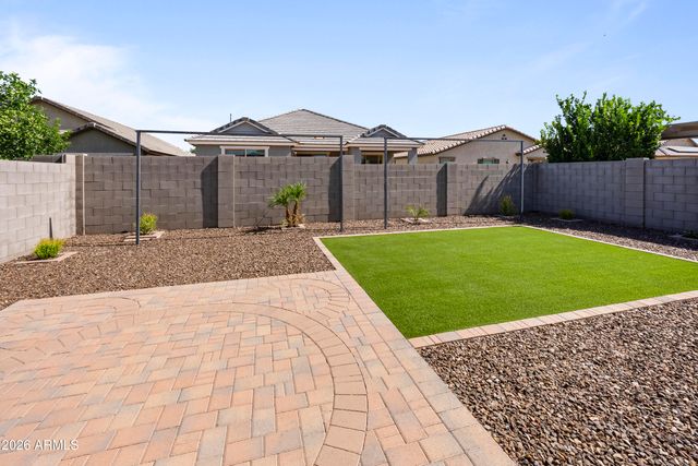 654 E BUCKINGHAM Avenue, Gilbert, AZ 85297