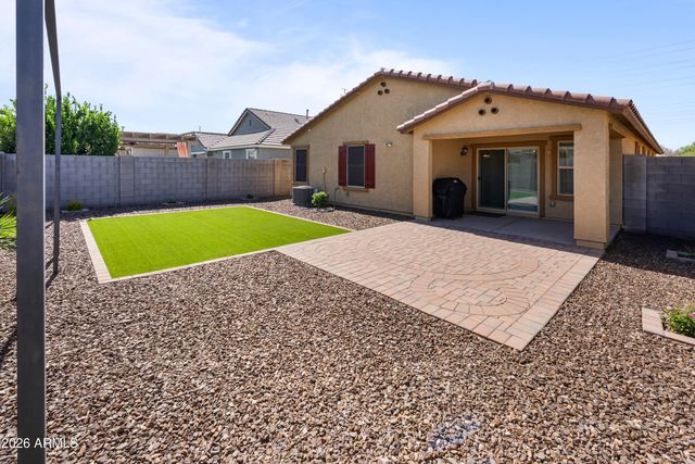 654 E BUCKINGHAM Avenue, Gilbert, AZ 85297