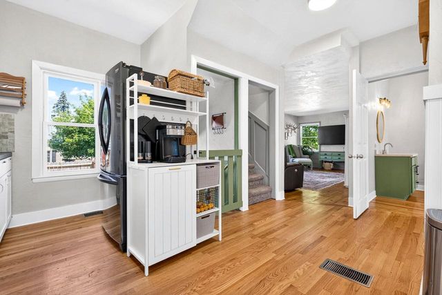 1847 OREGON STREET, Oshkosh, WI 54902