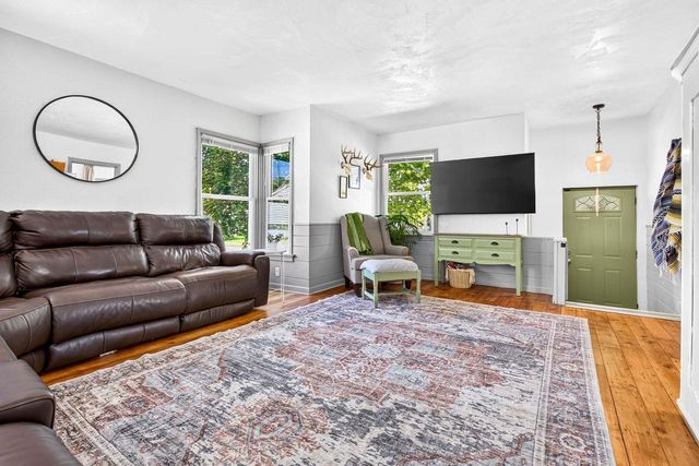 1847 OREGON STREET, Oshkosh, WI 54902