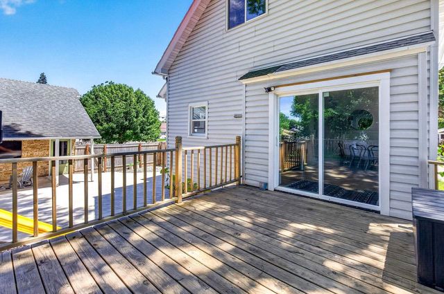 1847 OREGON STREET, Oshkosh, WI 54902