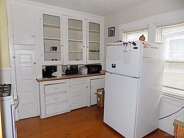 586 Wyoming Avenue, Buffalo, NY 14215