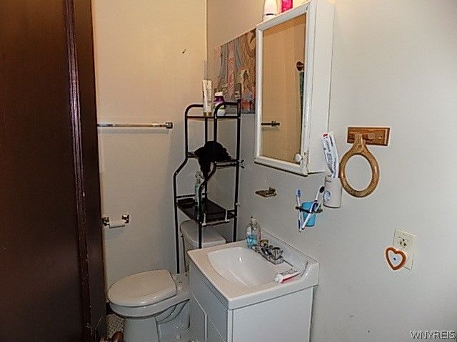 586 Wyoming Avenue, Buffalo, NY 14215